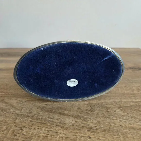 Vintage Elegance silver plated Christmas tree candleholder. Holiday decor. - Picture 6 of 7